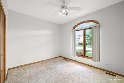 12780 Marian Drive Lemont IL 60439