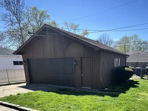 14238 South Manistee Avenue Burnham IL 60633