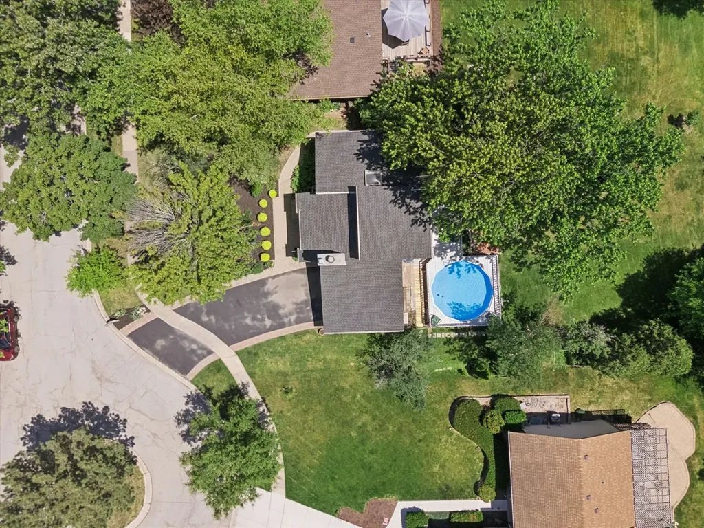 2929 Northcreek Drive Woodridge IL 60517