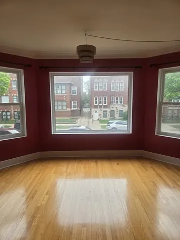6926 South Paxton Avenue Chicago IL 60649