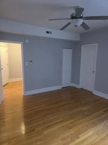 6926 South Paxton Avenue Chicago IL 60649