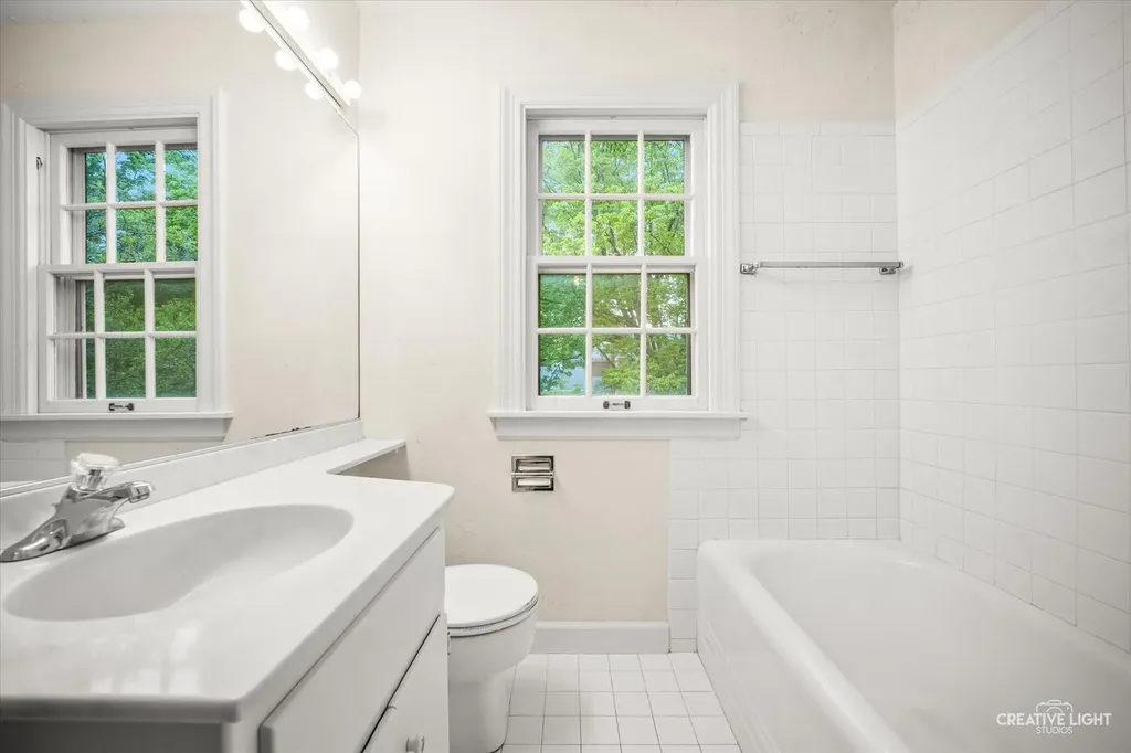 1106 North Washington Street Wheaton IL 60187