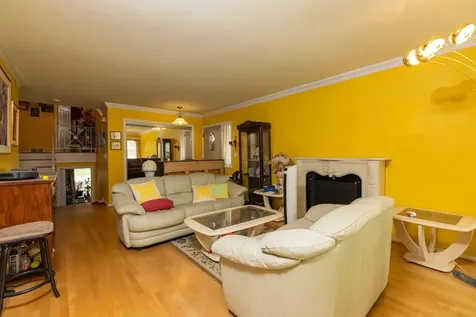 2124 Westview Drive Des Plaines IL 60018