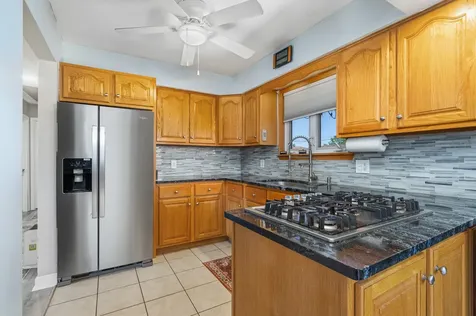 512 Chaney Street Crest Hill IL 60403
