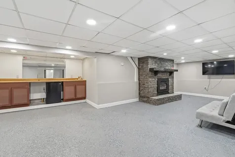 512 Chaney Street Crest Hill IL 60403