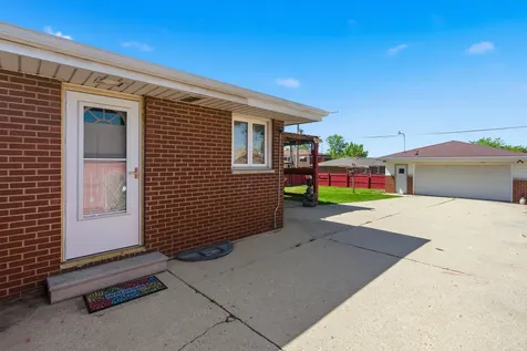 512 Chaney Street Crest Hill IL 60403