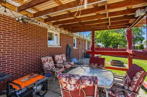 512 Chaney Street Crest Hill IL 60403