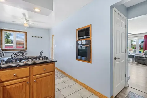 512 Chaney Street Crest Hill IL 60403