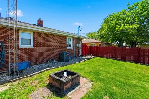 512 Chaney Street Crest Hill IL 60403