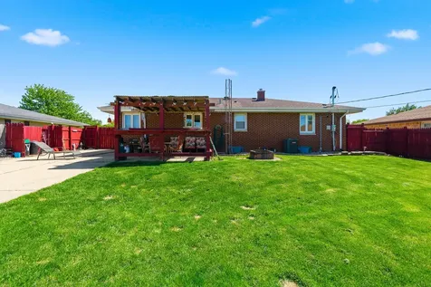 512 Chaney Street Crest Hill IL 60403