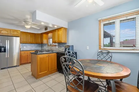 512 Chaney Street Crest Hill IL 60403