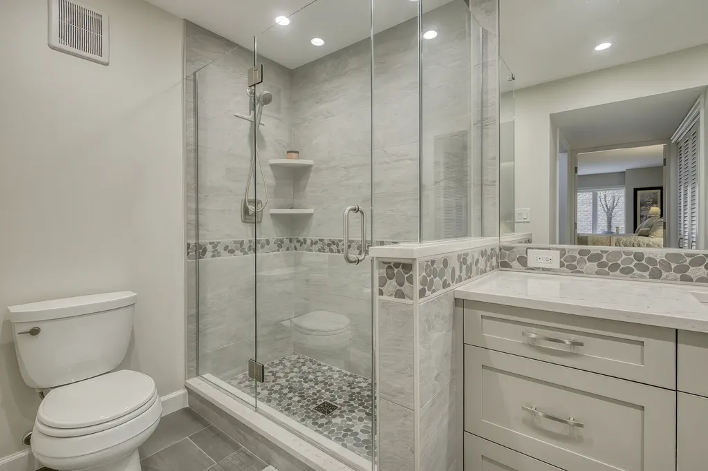 2 Oak Brook Club Drive Oak Brook IL 60523