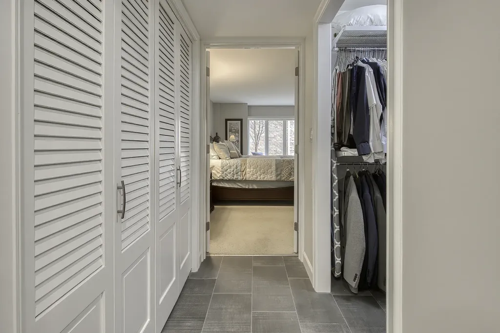 2 Oak Brook Club Drive Oak Brook IL 60523