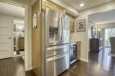 2 Oak Brook Club Drive Oak Brook IL 60523