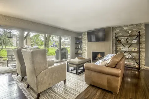 2 Oak Brook Club Drive Oak Brook IL 60523