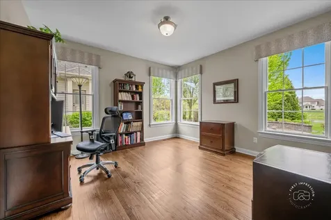 4N734 Blue Lake Circle St. Charles IL 60175