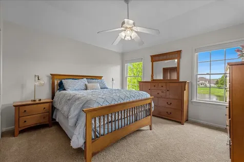 4N734 Blue Lake Circle St. Charles IL 60175