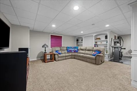 4N734 Blue Lake Circle St. Charles IL 60175