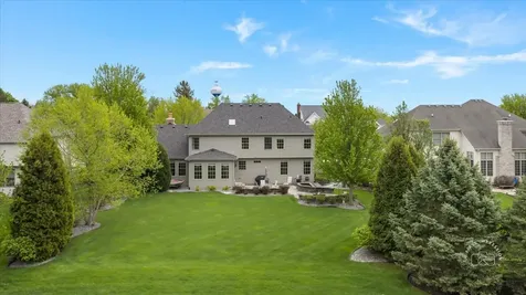 4N734 Blue Lake Circle St. Charles IL 60175