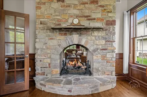 4N734 Blue Lake Circle St. Charles IL 60175