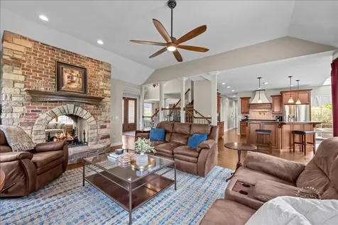 4N734 Blue Lake Circle St. Charles IL 60175