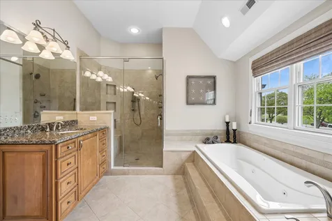 512 Oak Street Libertyville IL 60048