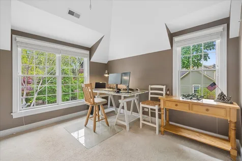 512 Oak Street Libertyville IL 60048