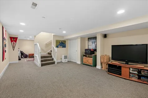 512 Oak Street Libertyville IL 60048
