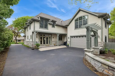 512 Oak Street Libertyville IL 60048