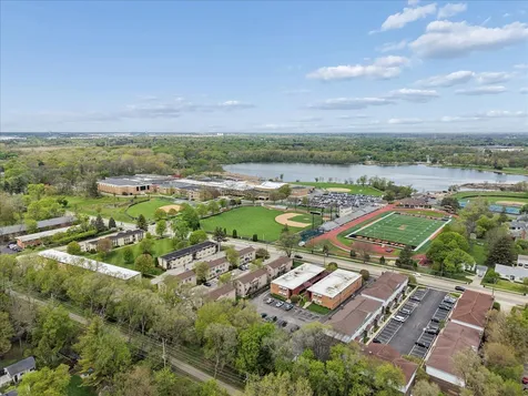 512 Oak Street Libertyville IL 60048