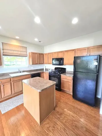 818 Woodland Drive Shorewood IL 60404