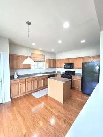 818 Woodland Drive Shorewood IL 60404