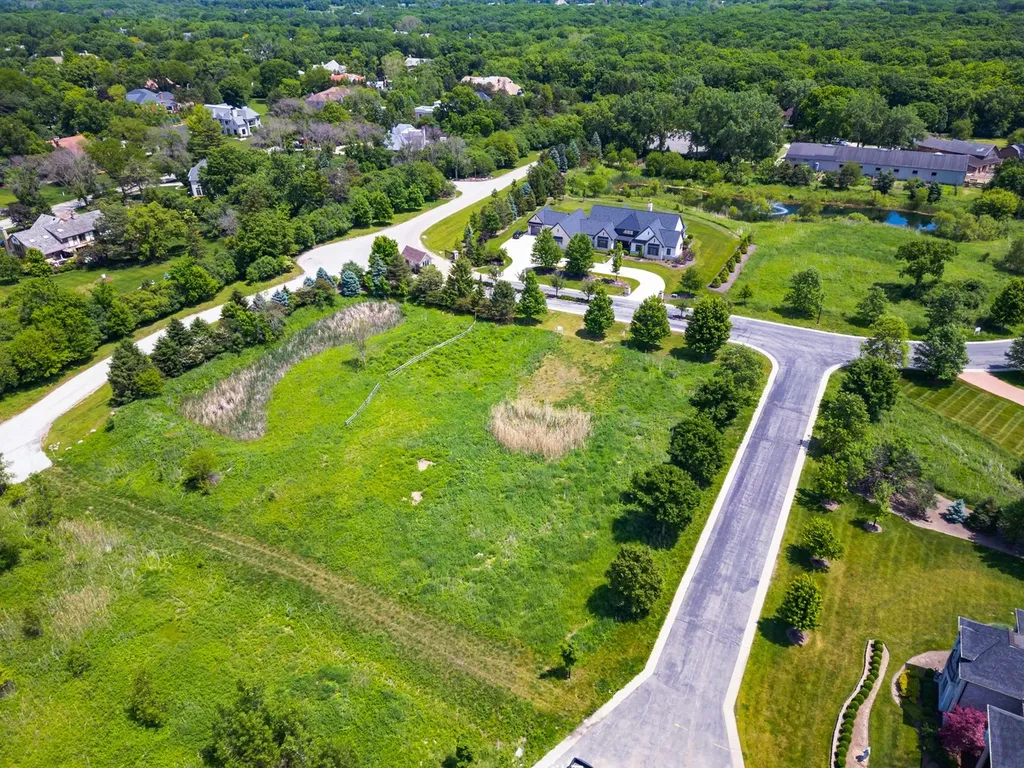 20 Keller Lane Oak Brook IL 60523