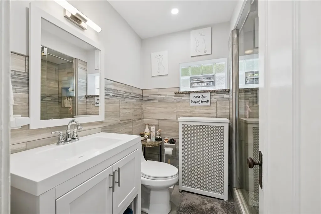 2629 West Winnemac Avenue Chicago IL 60625