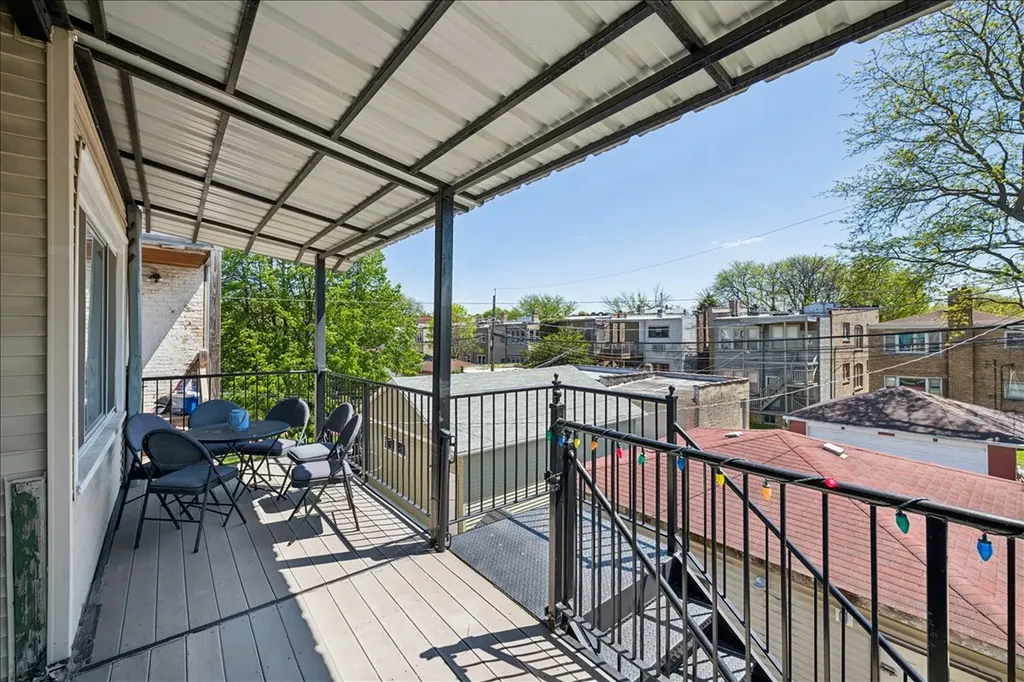 2629 West Winnemac Avenue Chicago IL 60625