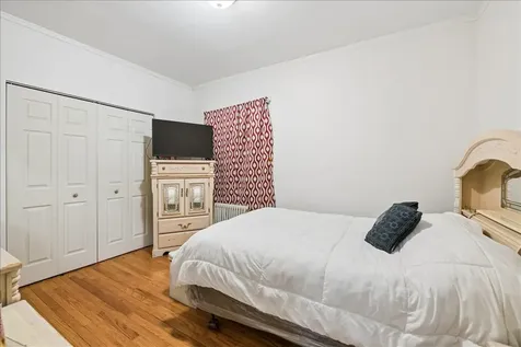 2629 West Winnemac Avenue Chicago IL 60625