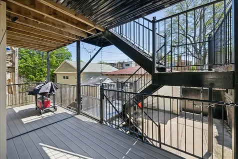 2629 West Winnemac Avenue Chicago IL 60625