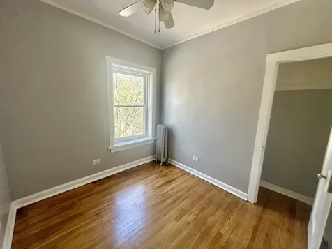 5358 North Winthrop Avenue Chicago IL 60640