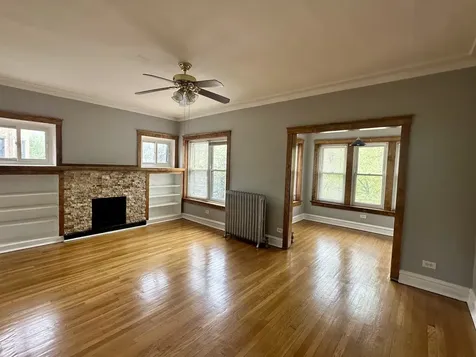 5358 North Winthrop Avenue Chicago IL 60640