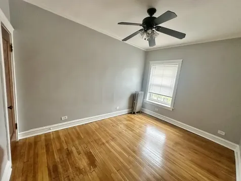 5358 North Winthrop Avenue Chicago IL 60640