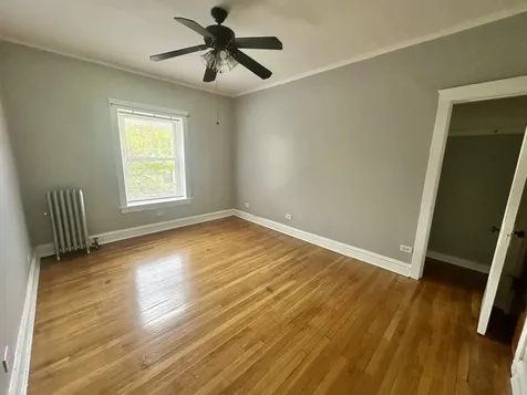 5358 North Winthrop Avenue Chicago IL 60640