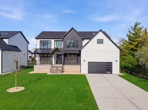 10226 South 81st Avenue Palos Hills IL 60465