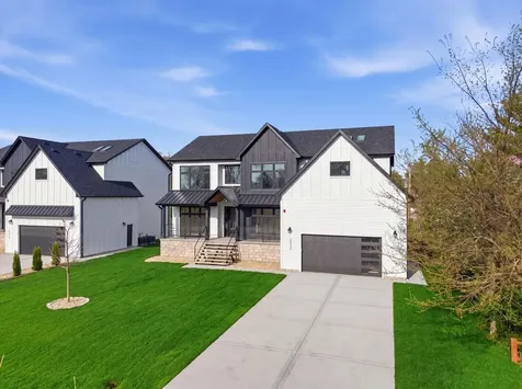 10226 South 81st Avenue Palos Hills IL 60465