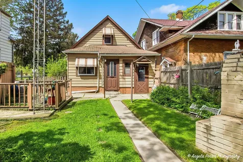 1233 Park Avenue North Chicago IL 60064