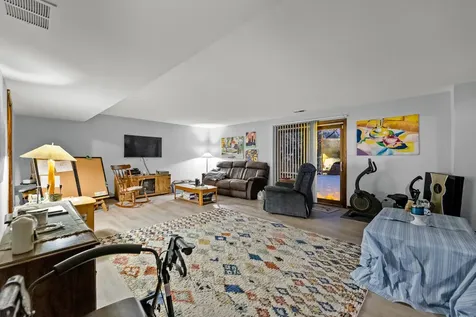8058 Circle Drive Palos Hills IL 60465