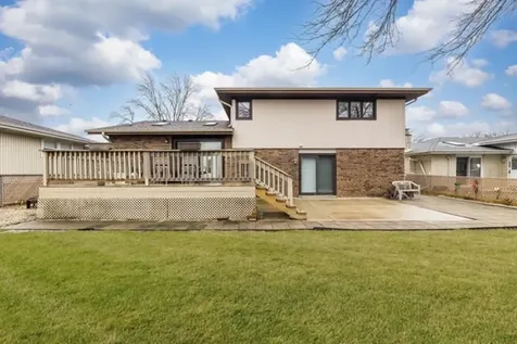8058 Circle Drive Palos Hills IL 60465