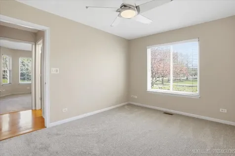 1502 Hartsburg Lane North Aurora IL 60542