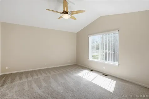 1502 Hartsburg Lane North Aurora IL 60542