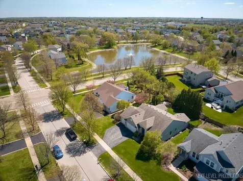 1502 Hartsburg Lane North Aurora IL 60542