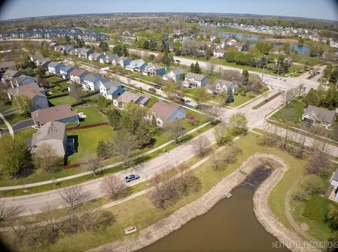 1502 Hartsburg Lane North Aurora IL 60542